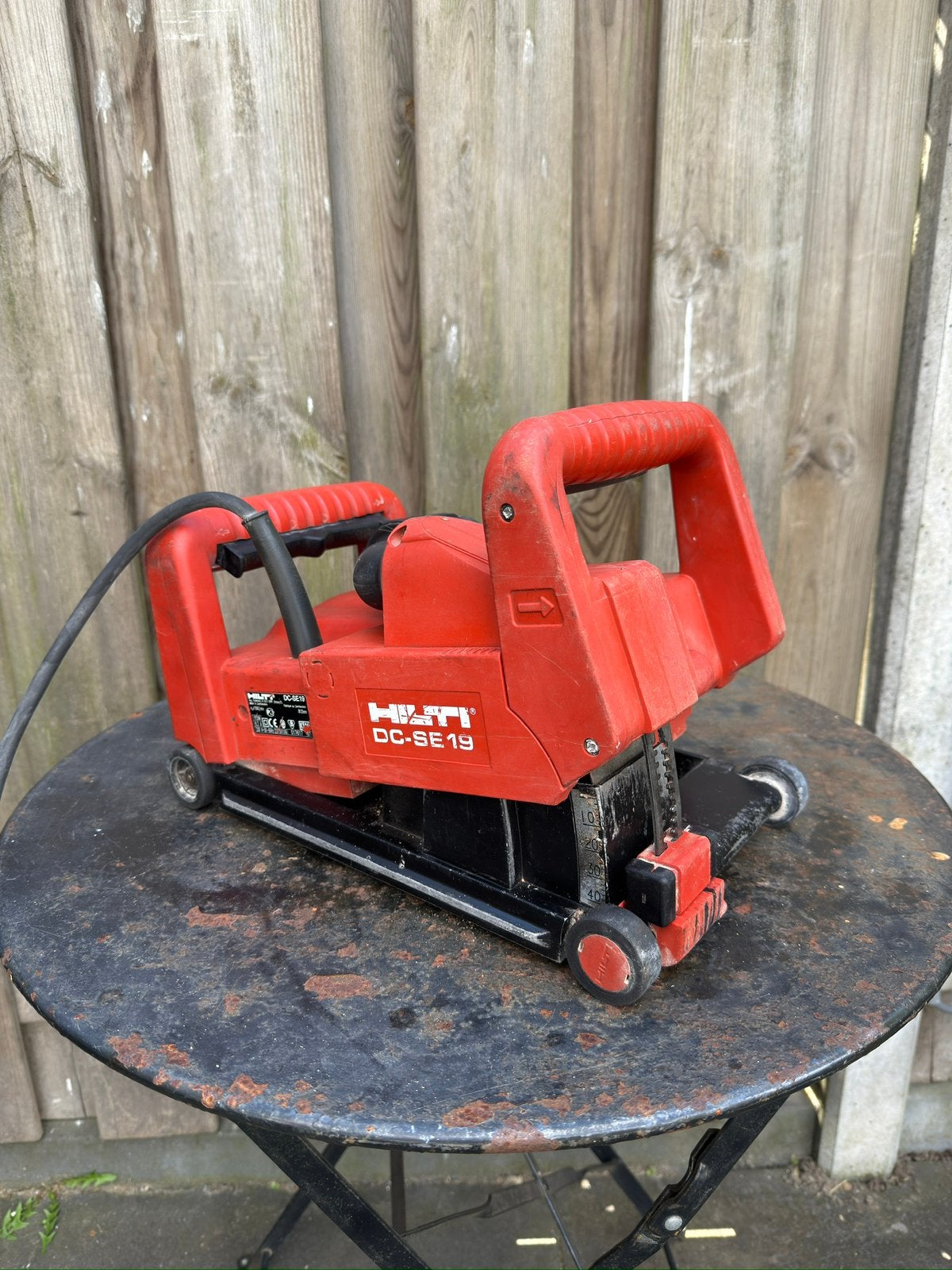 Hilti muurfrees sleuvenfrees sleuvenzaag, Ophalen, Gebruikt, Elektrisch