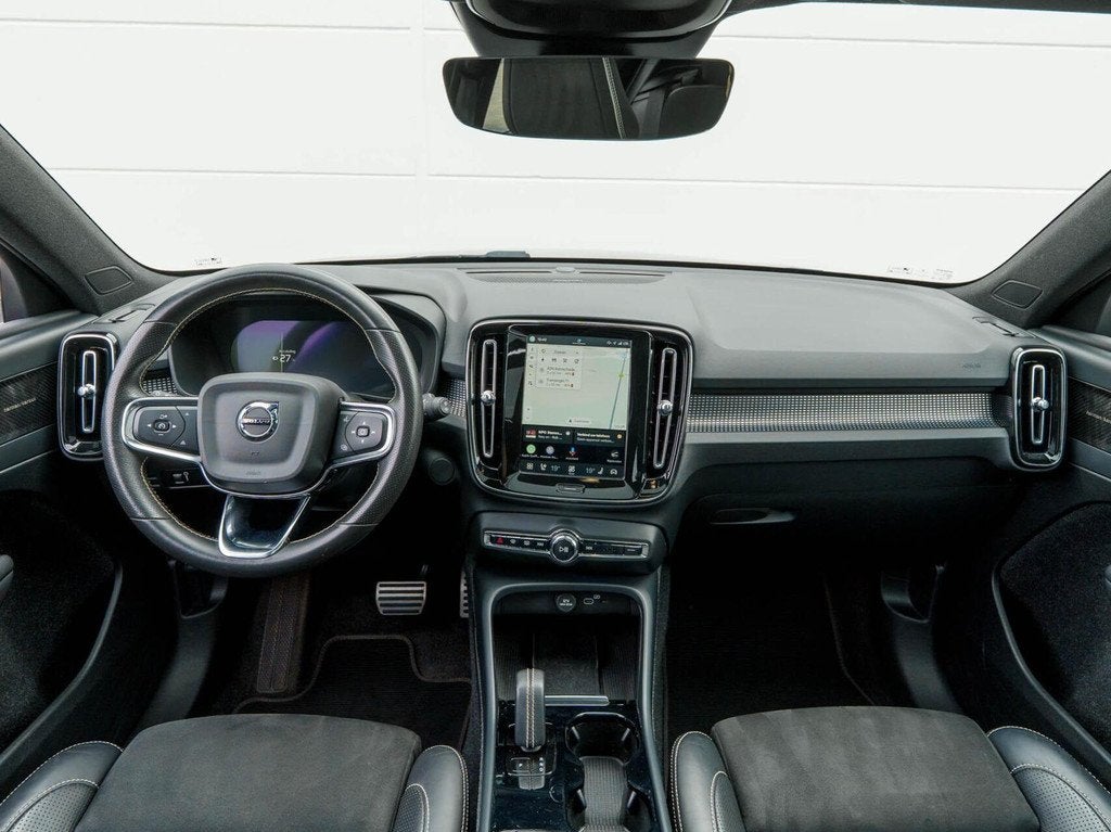 Volvo XC40 Recharge P8 AWD 408pk R-Design | SOH 91% | Panora, Auto's, Volvo, Gebruikt, Zwart, Automatische klimaatregeling, Zwart
