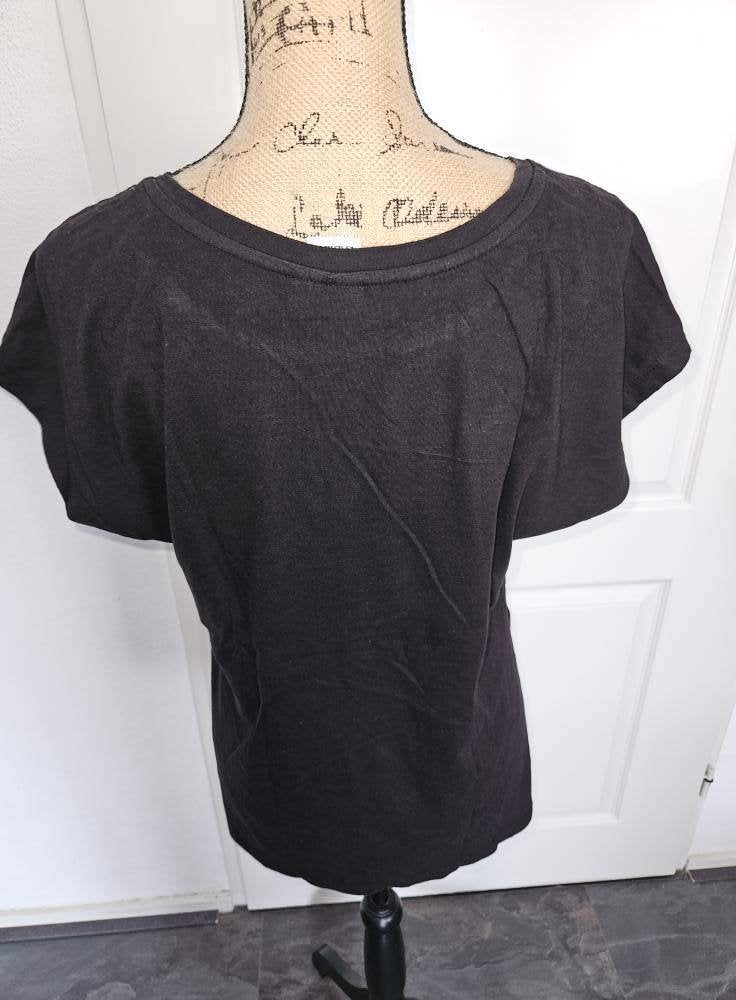 Zwart T-shirt met 'LOVE' opdruk en kwastjes maat  L, Zwart, Maat 42/44 (L), Ophalen of Verzenden, Zo goed als nieuw