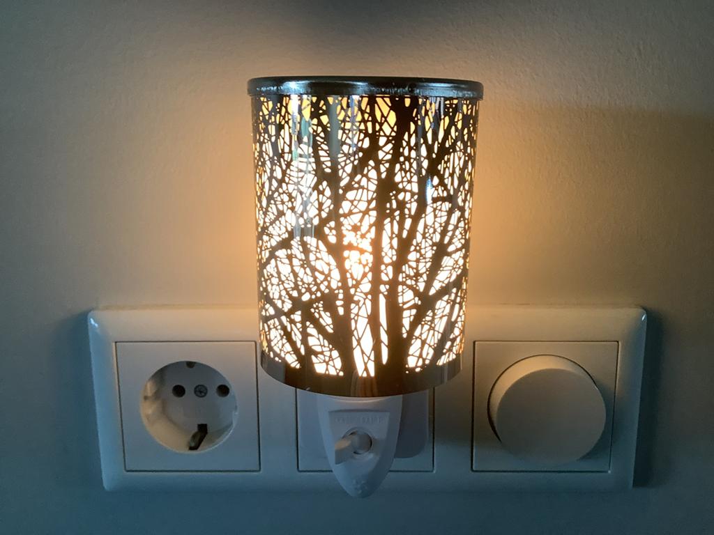 NIEUW elektrische geurlamp met 2 wax melt tabletten, Ophalen of Verzenden, Nieuw