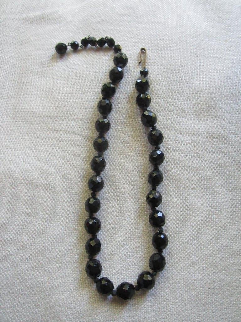 17.  Schiterende oude ketting, W.Germany,  French jet,  40cm, Ophalen, Overige materialen, Ketting