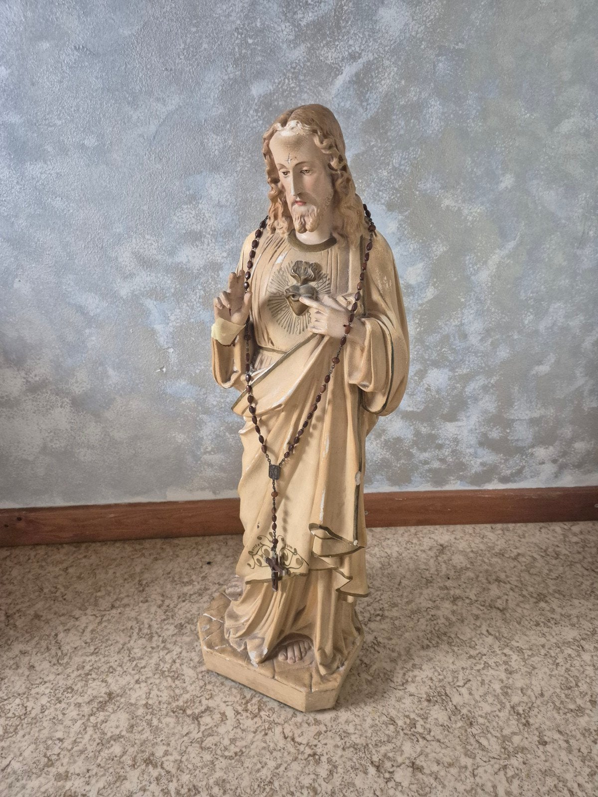 Beeld Heilig Hart Jezus met rozenkrans, Ophalen