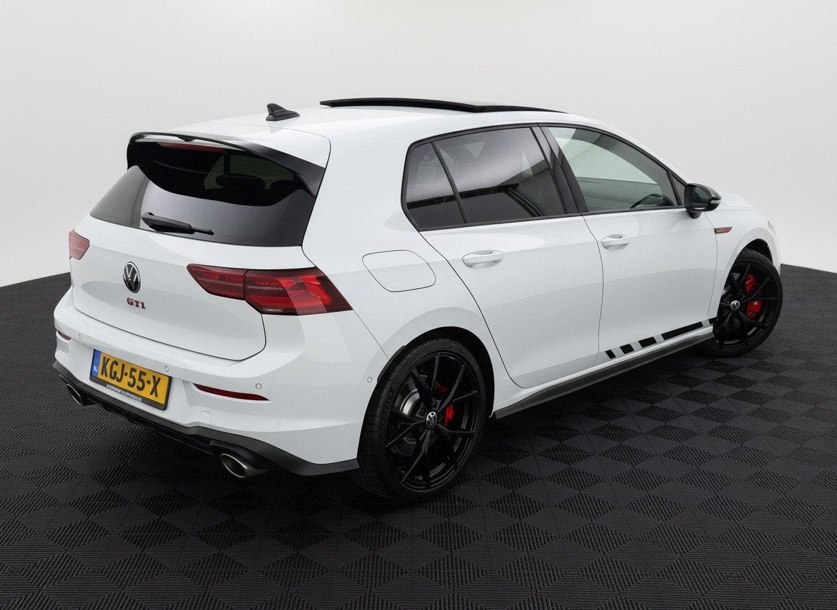 Volkswagen GOLF 2.0 TSI GTI Clubsport 300 PK, 4 cilinders, 1984 cc, Alcantara, Wit