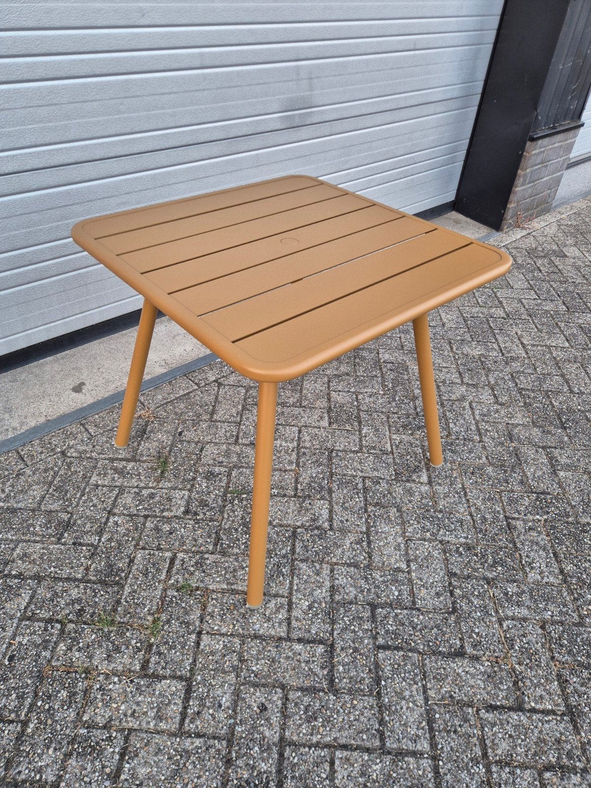 nieuwe fermob Luxembourg tafel 80x80 4 poots gingerbread, Ophalen, Nieuw, Rechthoekig