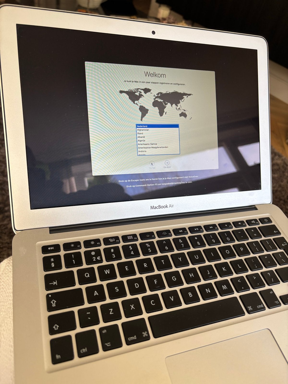 MacBook Air 13 inch - Zo goed als nieuw, Computers en Software, Qwerty, 13 inch, Ophalen of Verzenden, Zo goed als nieuw