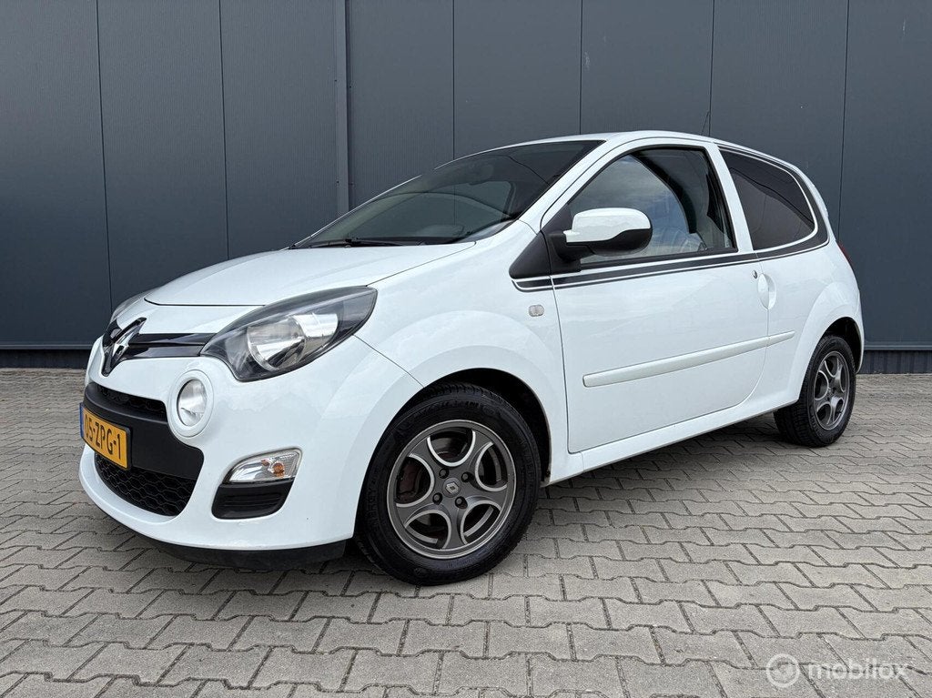 Renault Twingo 1.2 16V Collection Airco Cruise Pdc Nieuwe Ap, Auto's, Renault, Voorwielaandrijving, Zwart, 4 cilinders, 4 stoelen