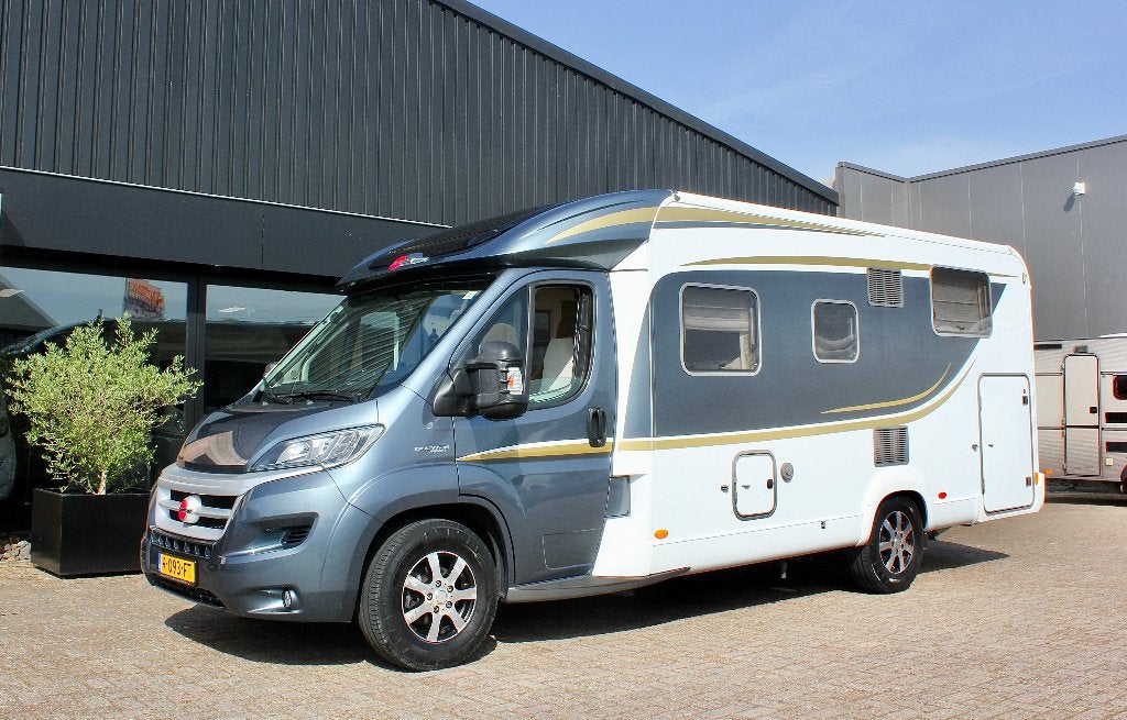 Bürstner Nexxo T690(Lengtebedden,Veel Opties, Als nieuw!!!), Caravans en Kamperen, Campers, Ringverwarming, Fiat, 6 tot 7 meter