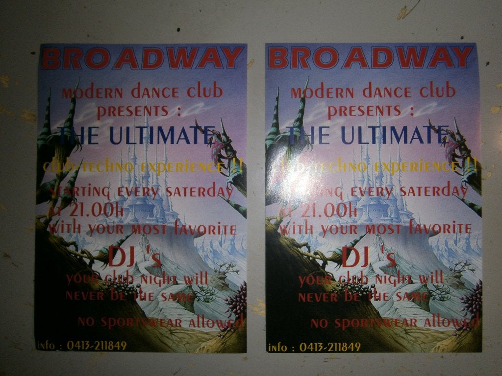 Broadway – Erp – Club‑Techno Experience 90's Flyer Zeldzaam, Verzamelen, Posters, Ophalen, Rechthoekig Staand, A4 of kleiner, Zo goed als nieuw