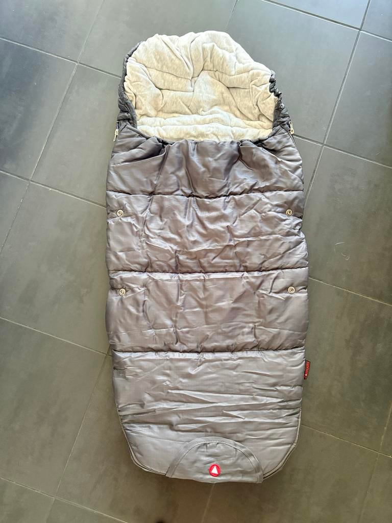 2 Zo goed als nieuwe winterzakken voor kinderwagen (Topmark, Ophalen, Zo goed als nieuw