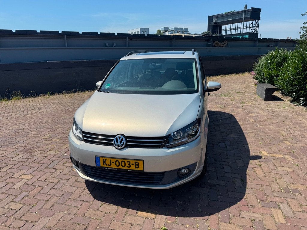 Volkswagen Touran 1.6 TDI Highline BlueMotion EXPORT, Voorwielaandrijving, Euro 5, Gebruikt, 4 cilinders