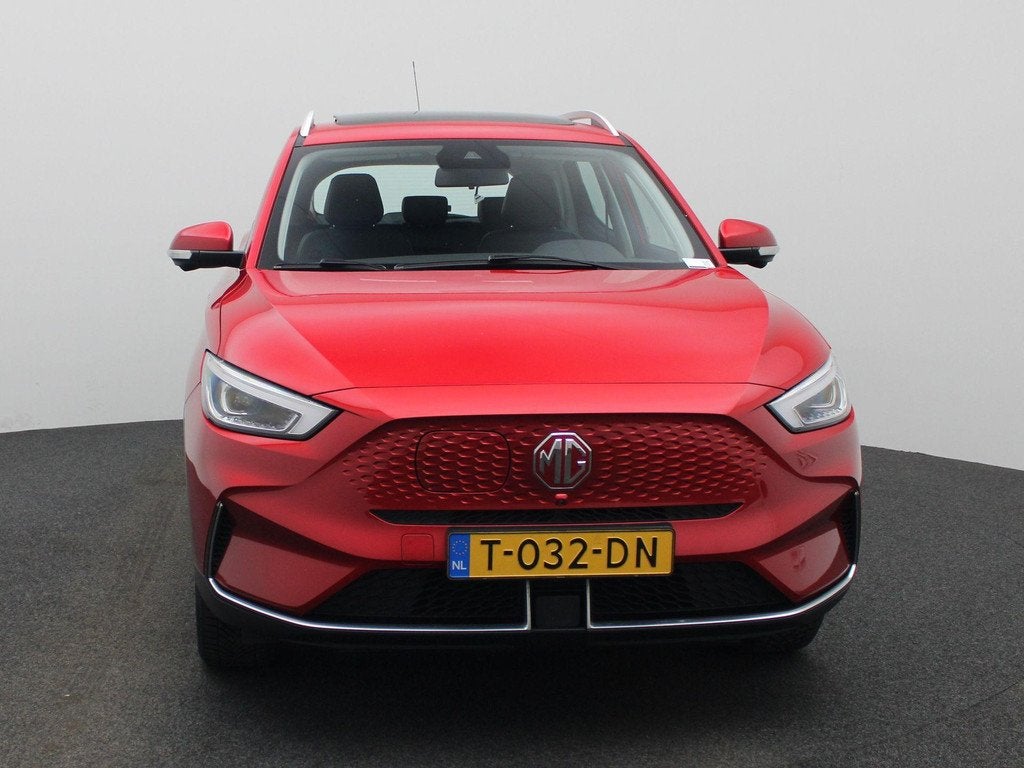 MG ZS EV Long Range Luxury 70 kWh All-Season banden | Leder, Auto's, MG, 12 maanden, Gebruikt, ZS, Origineel Nederlands