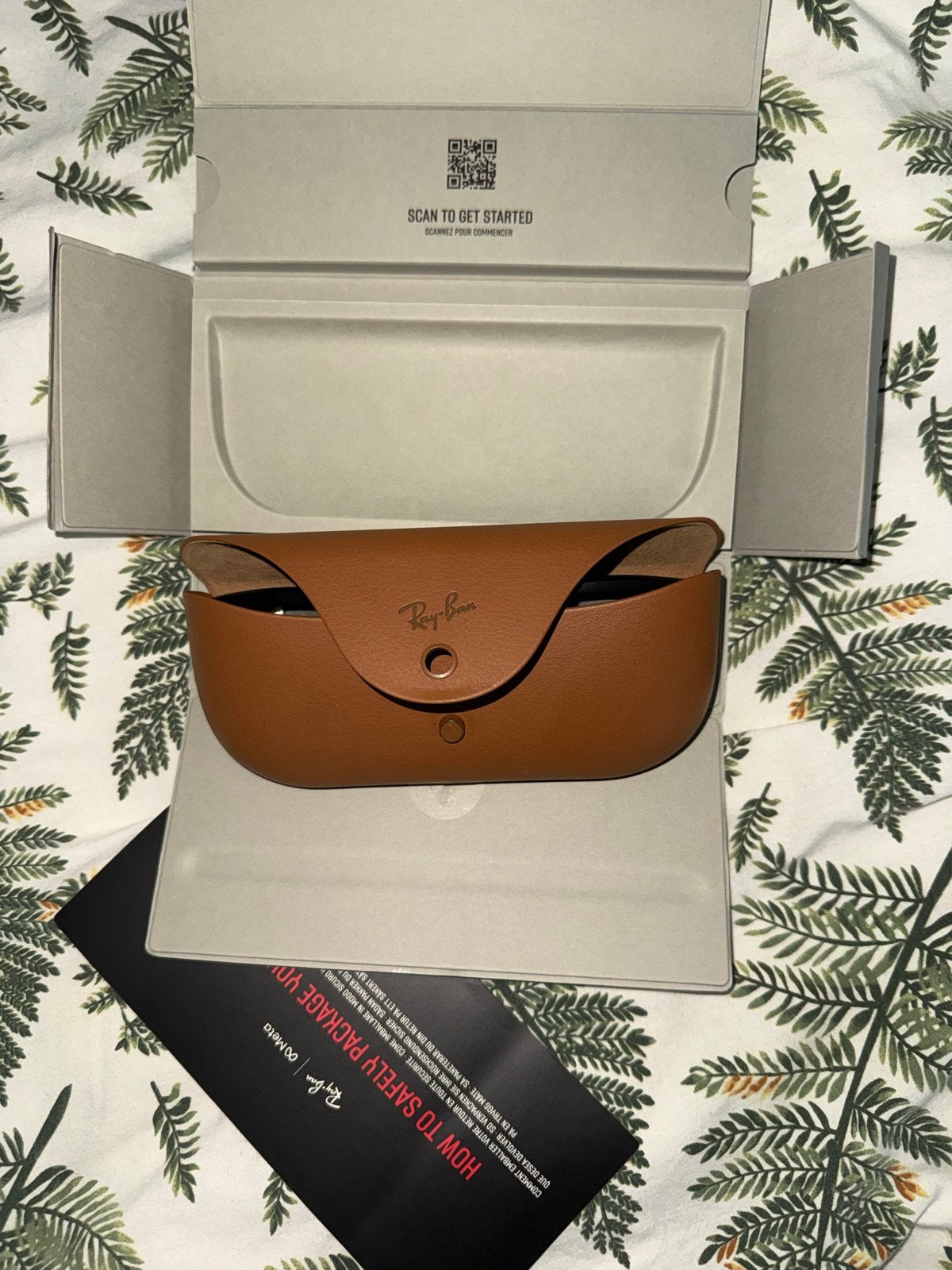 Ray-Ban zonnebril - compleet met hoes en verpakking, Gebruikt, Zonnebril, Zwart, Ophalen of Verzenden