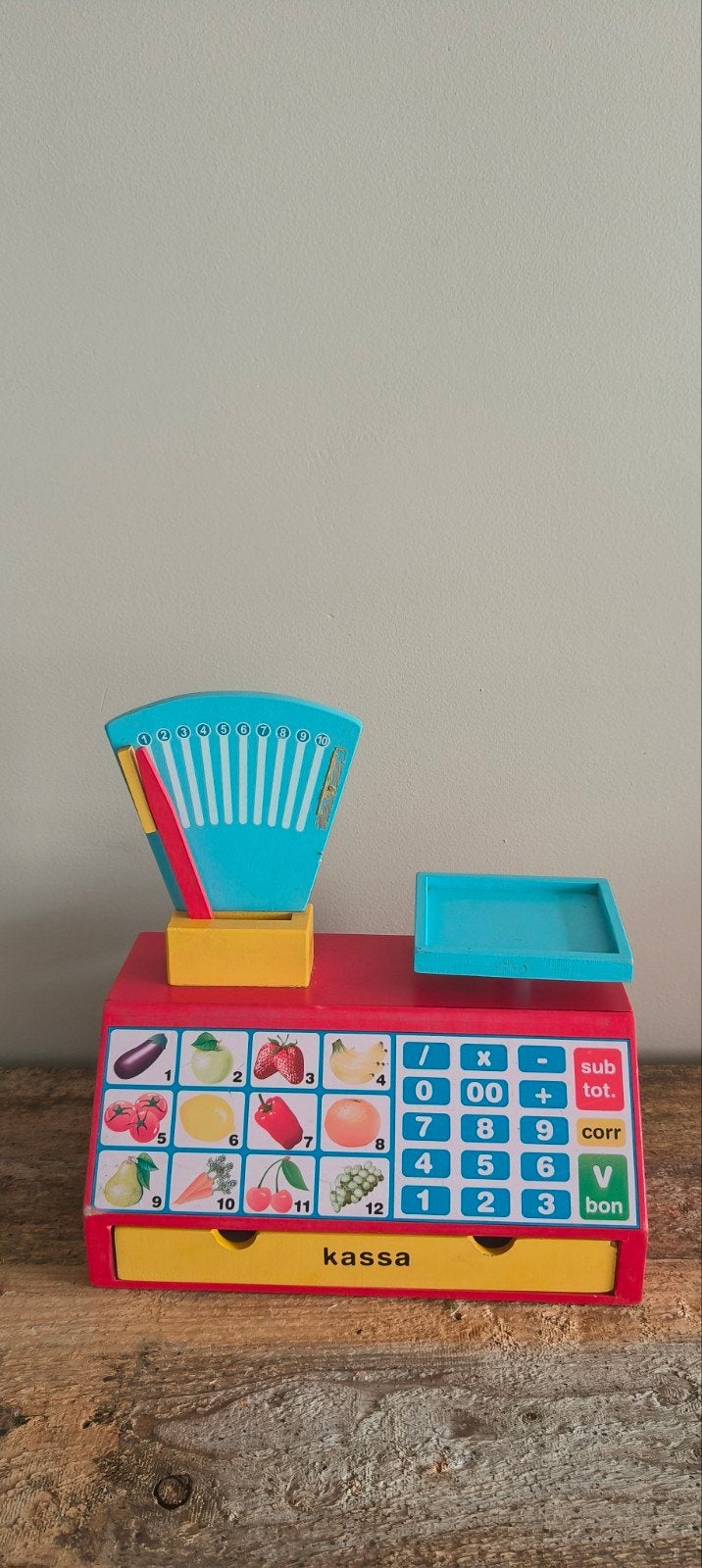 Houten speelkassa met weegschaal & speelgeld, Kinderen en Baby's, Speelgoed | Houten speelgoed, Ophalen of Verzenden, Gebruikt