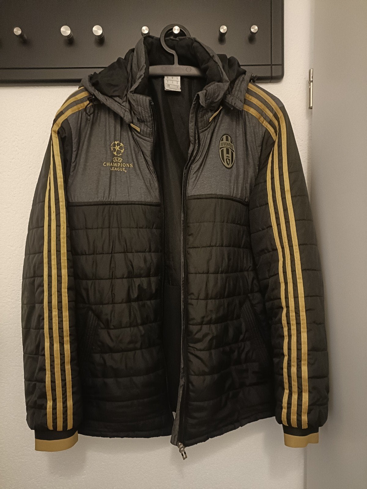 Adidas Juventus Champions League Jas - Maat M, Maat 48/50 (M), Zwart, Ophalen of Verzenden, Adidas