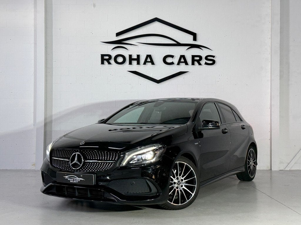 Mercedes-Benz A-klasse 160*Camera*Amg stoelen*, Gebruikt, 4 cilinders, Leder en Stof, Zwart