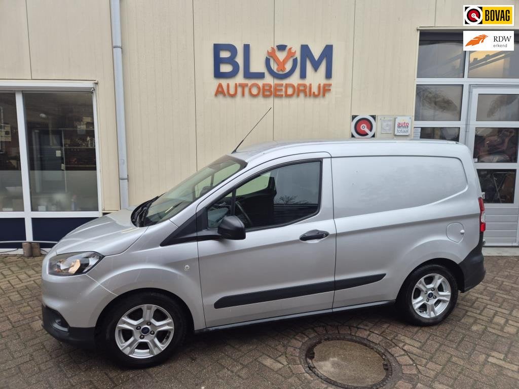 Ford TRANSIT COURIER 1.0 Limited Start&Stop, Voorwielaandrijving, Stof, Gebruikt, Zwart