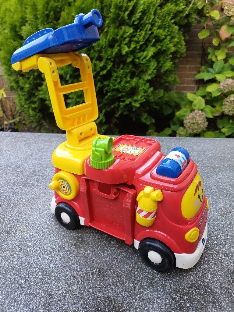 Brandweerauto - Vtech toet toet, Ophalen, Gebruikt, 2 tot 4 jaar