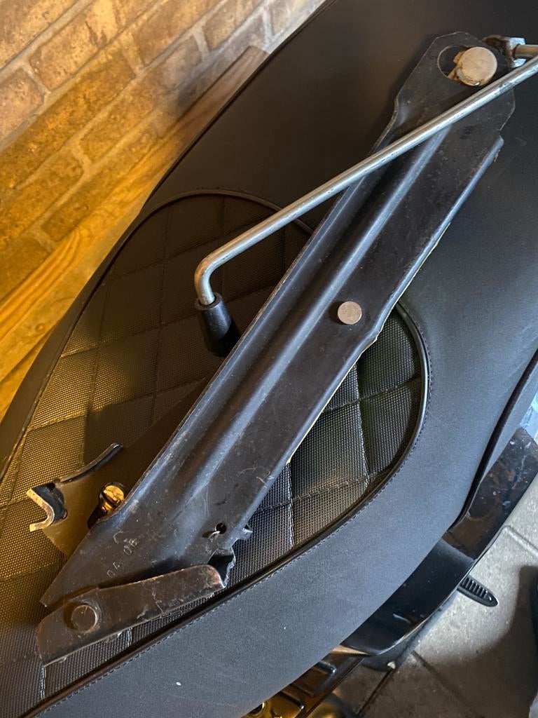Auto krik Vw Transporter 100 euro, Ophalen of Verzenden, Zo goed als nieuw, Schaarkrik