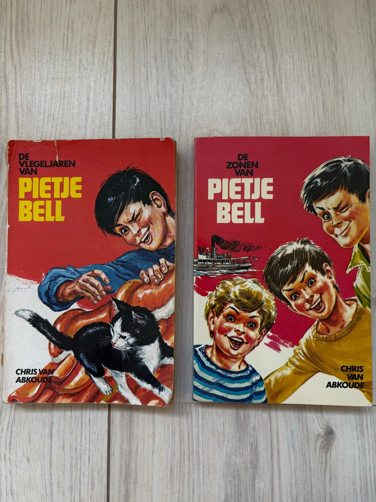 Pietje Bell boeken: De Vliegjaren en De Zonen van Pietje Bel, Ophalen of Verzenden, Gelezen, Fictie algemeen