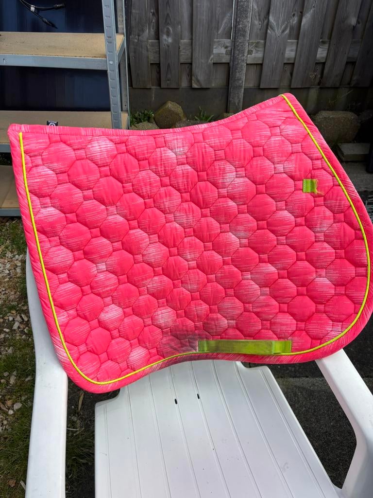 Fel roze veelzijdigheid dekje, Dieren en Toebehoren, Ophalen of Verzenden, Zo goed als nieuw