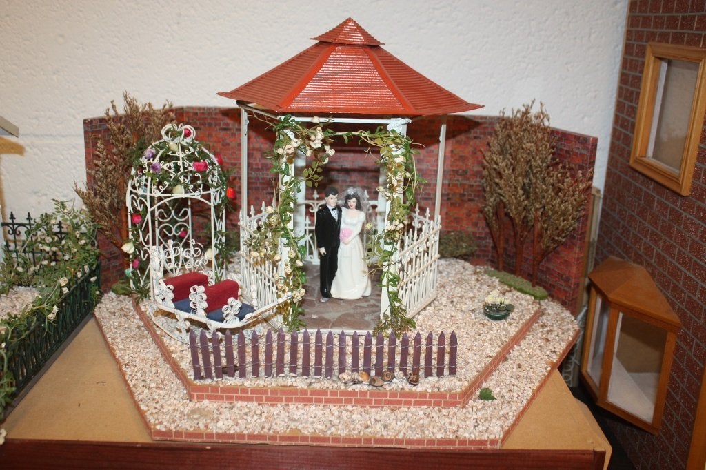 trouwprieel poppenhuis, Ophalen of Verzenden, Zo goed als nieuw, Poppenhuis