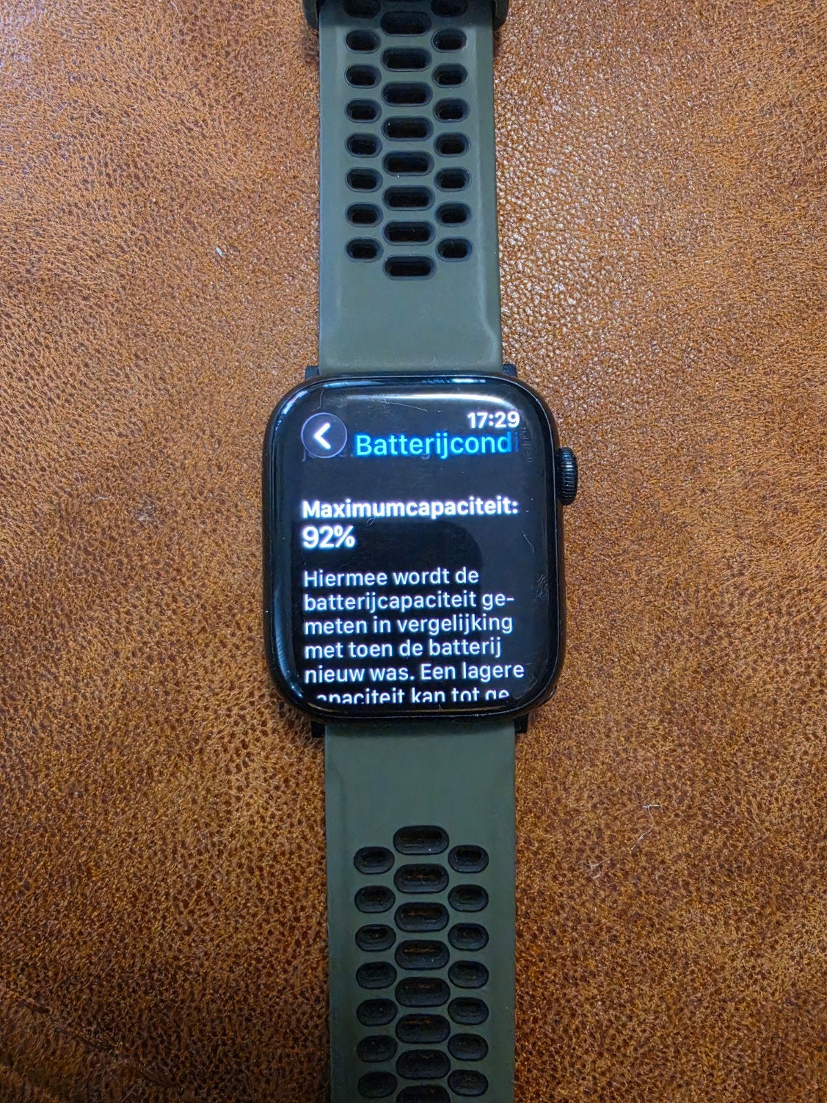Apple Watch 8 met diverse bandjes en bescherming, Ophalen, Zwart, IOS, Zo goed als nieuw