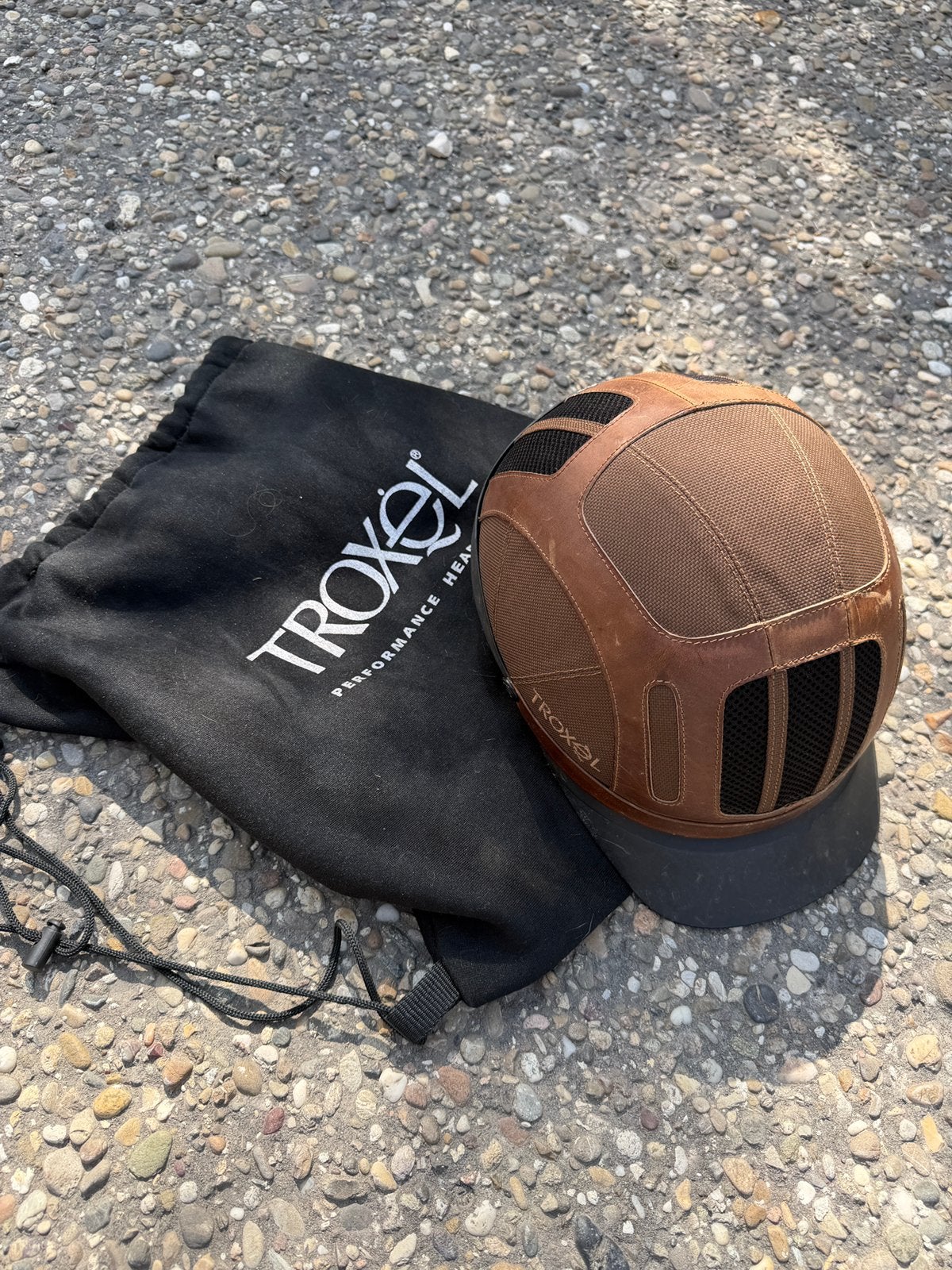 Bruine Troxel cap maat S, Dieren en Toebehoren, Gebruikt, Overige merken, S, Paardrijcap