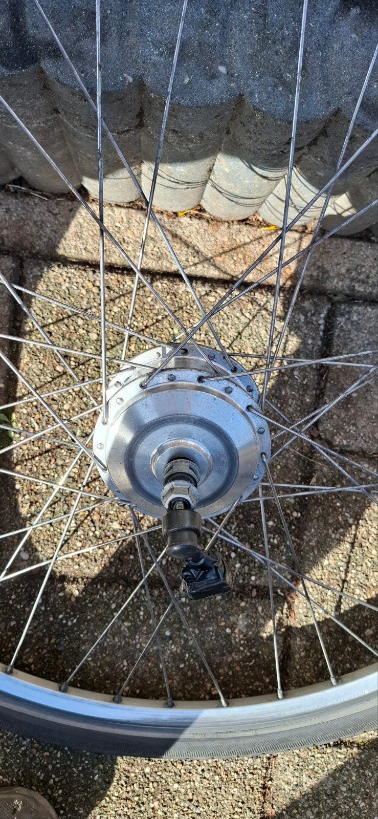 Voorwielmotor 28 inch met Schwalbe Marathon Plus band, Fietsen en Brommers, Elektrische fiets, Gebruikt, Onbekend, Overige materialen