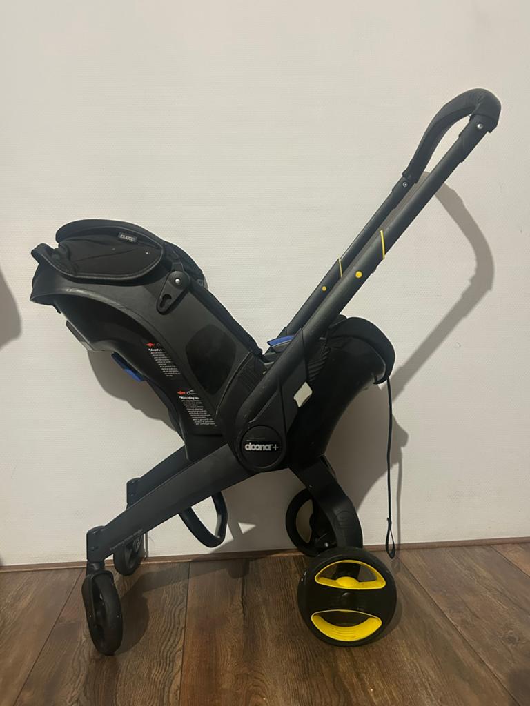 Doona Kinderwagen Origineel - Autostoel en Kinderwagen in éé, Ophalen of Verzenden, Zo goed als nieuw, Zonnekap