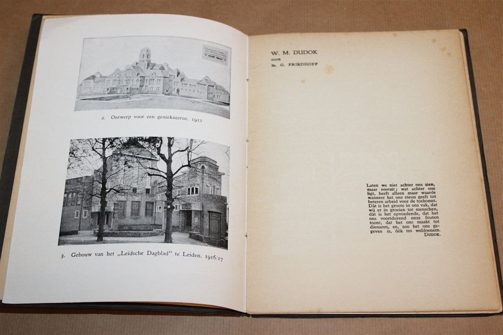 W.M. Dudok — Nederlandsche Bouwmeesters, Architectuur 1928, Boeken, Ophalen of Verzenden, Gelezen, Architecten