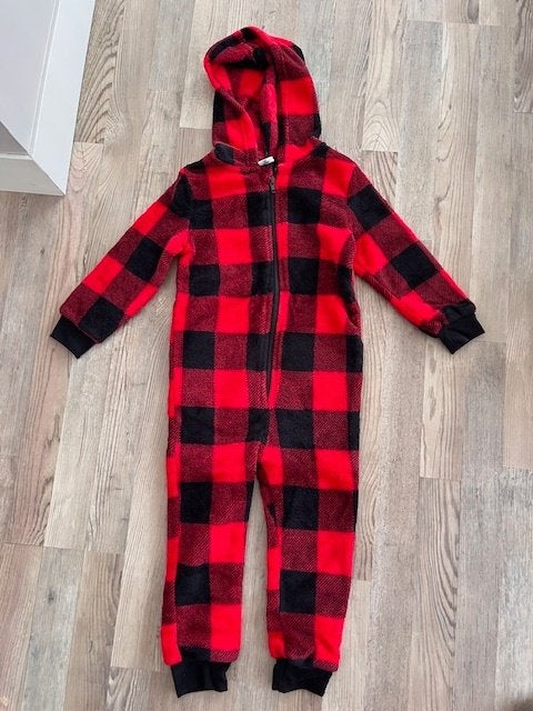 Onesie fleece HEMA Warchild mt. 98/104, Kinderen en Baby's, Ophalen, Nacht- of Onderkleding, Jongen of Meisje, Zo goed als nieuw