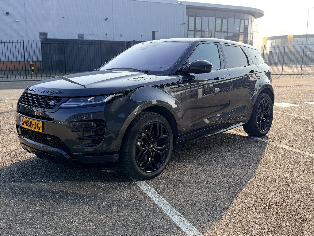 Range Rover Evoque P300e R-Dynamic SE | 2023 | 48.000 km, Auto's, Automaat, 1497 cc, Zwart, 2092 kg