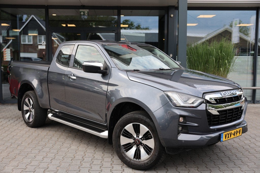 Isuzu D-MAX 1.9 D LS A/T 4WD VAN, Auto's, Automaat, 1935 kg, Huisgarantie, 4 cilinders