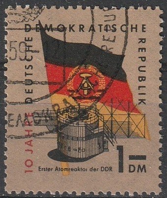 2877. DDR 731 gest. Vlag, Ophalen of Verzenden, DDR, Gestempeld