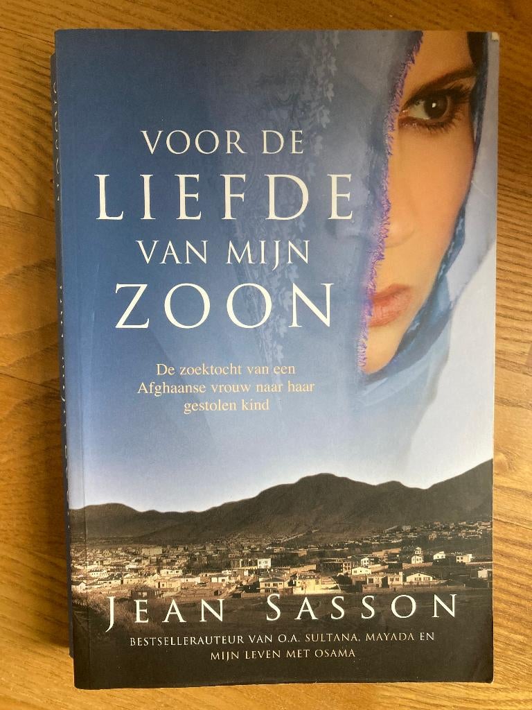 Boek Voor de liefde van mijn zoon - Jean Sasson, Boeken, Ophalen of Verzenden, Gelezen, Nederland