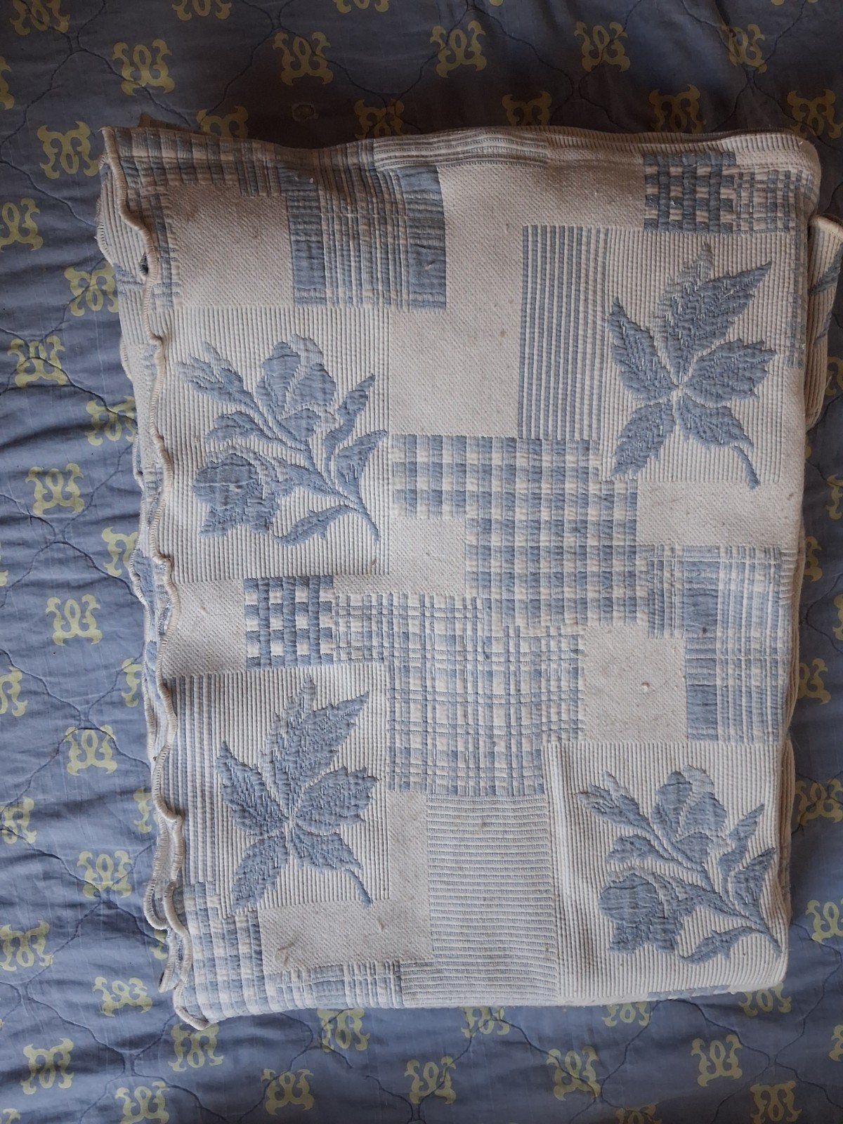 Vintage blauw-wit deken met bladmotief, Ophalen of Verzenden