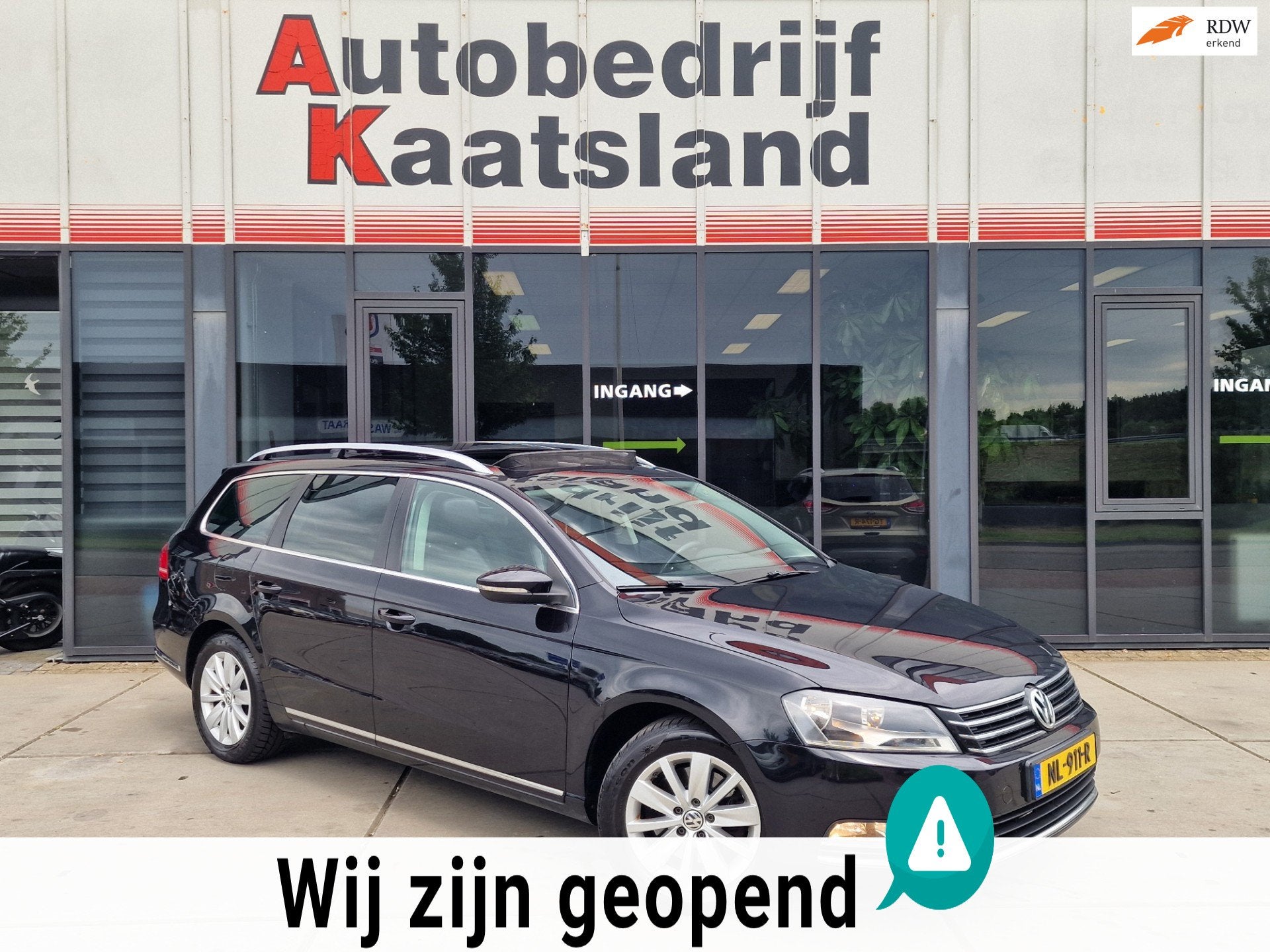 Volkswagen Passat Variant 2.0 TDI Highline BlueMotion - Pano, Voorwielaandrijving, Euro 5, 136 pk, Zwart