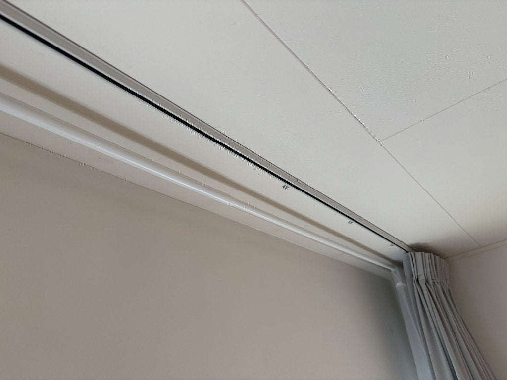 Gordijnrails (2 stuks), Ophalen, Gebruikt, In te korten, Wit