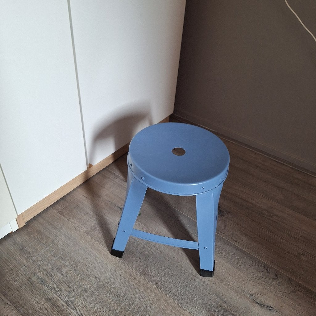 Blauw krukje, Ophalen, Zo goed als nieuw, Staal