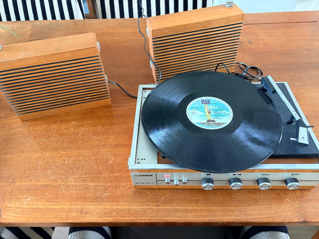 Vintage draagbare platenspeler ( V&D)** IN PRIJS VERLAAGD**), Ophalen of Verzenden, Gebruikt, Platenspeler, Overige merken