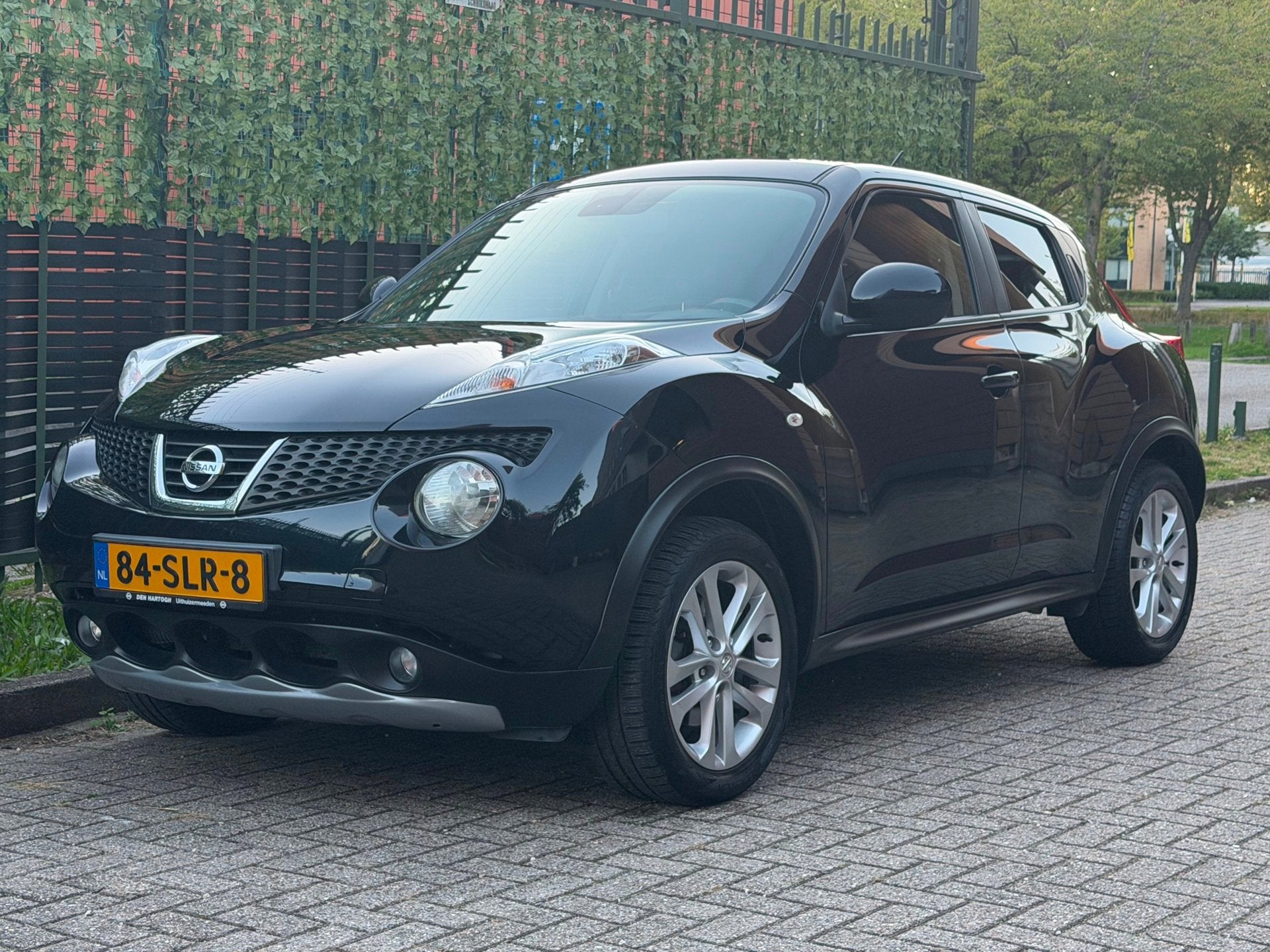 Nissan Juke 1.6 DIG-T Tekna All-Mode 2011 TREKHAAK|LEER|NAP, Auto's, 1618 cc, Gebruikt, Zwart, 728 kg