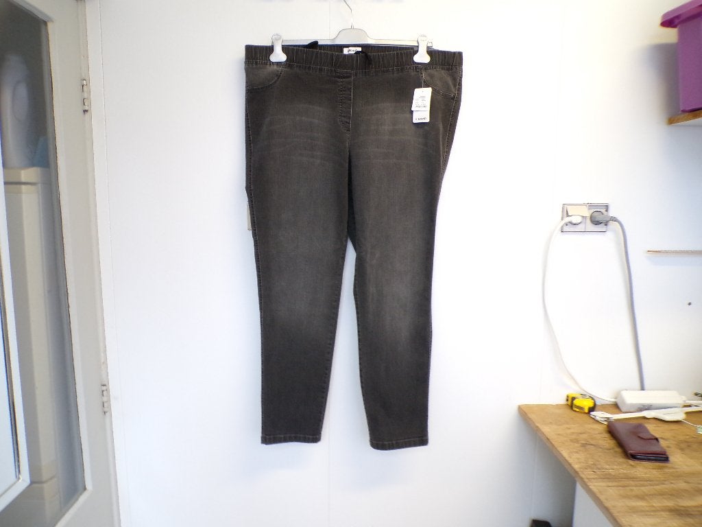 Antraciet jeans/jegging KjBrand elast.taille 52 nieuw!, Kleding | Dames, KjBrand, Zwart, Nieuw, Ophalen of Verzenden