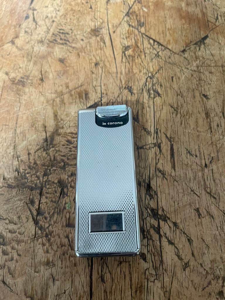 Vintage “in Corona” Quartzflame zilverkleurige aansteker, Verzamelen, Ophalen of Verzenden, Zo goed als nieuw