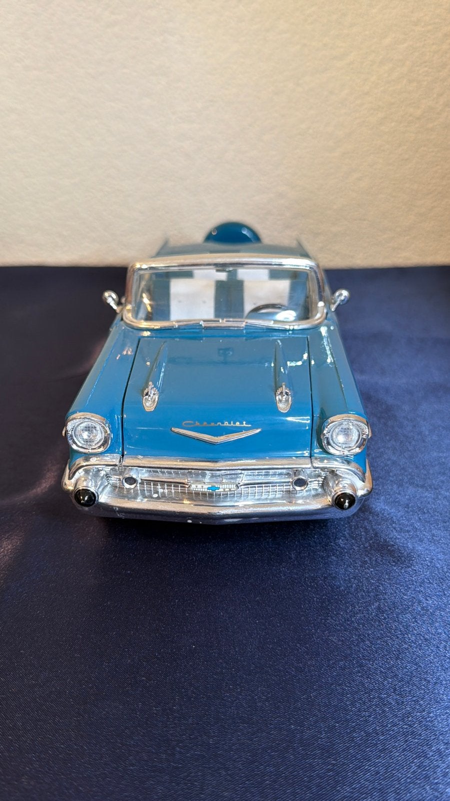 Modelauto 1:18 - 1957 Chevrolet Bel Air Convertible, Ophalen of Verzenden, Zo goed als nieuw, Auto, Overige merken