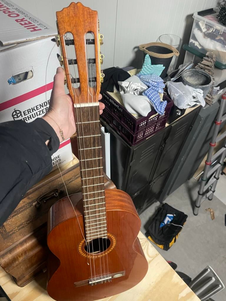 Klassieke gitaar met tuner en capo, Ophalen, Gebruikt, Klassieke of Spaanse gitaar
