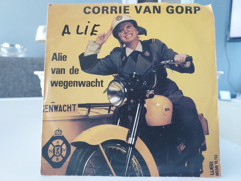 7" Single Corrie van Gorp - Alie Van De Wegenwacht / Kees Do, Ophalen of Verzenden, Gebruikt, Nederlandstalig