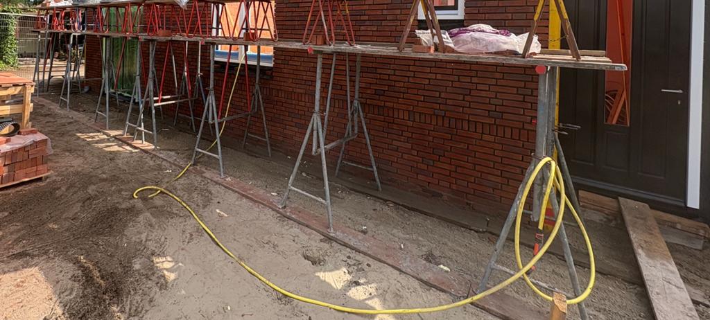 Verstelbare schragens tot 2 meter hoog, Doe-het-zelf en Verbouw, Steigers, Ophalen, Gebruikt, Minder dan 2 meter, Gevelsteiger