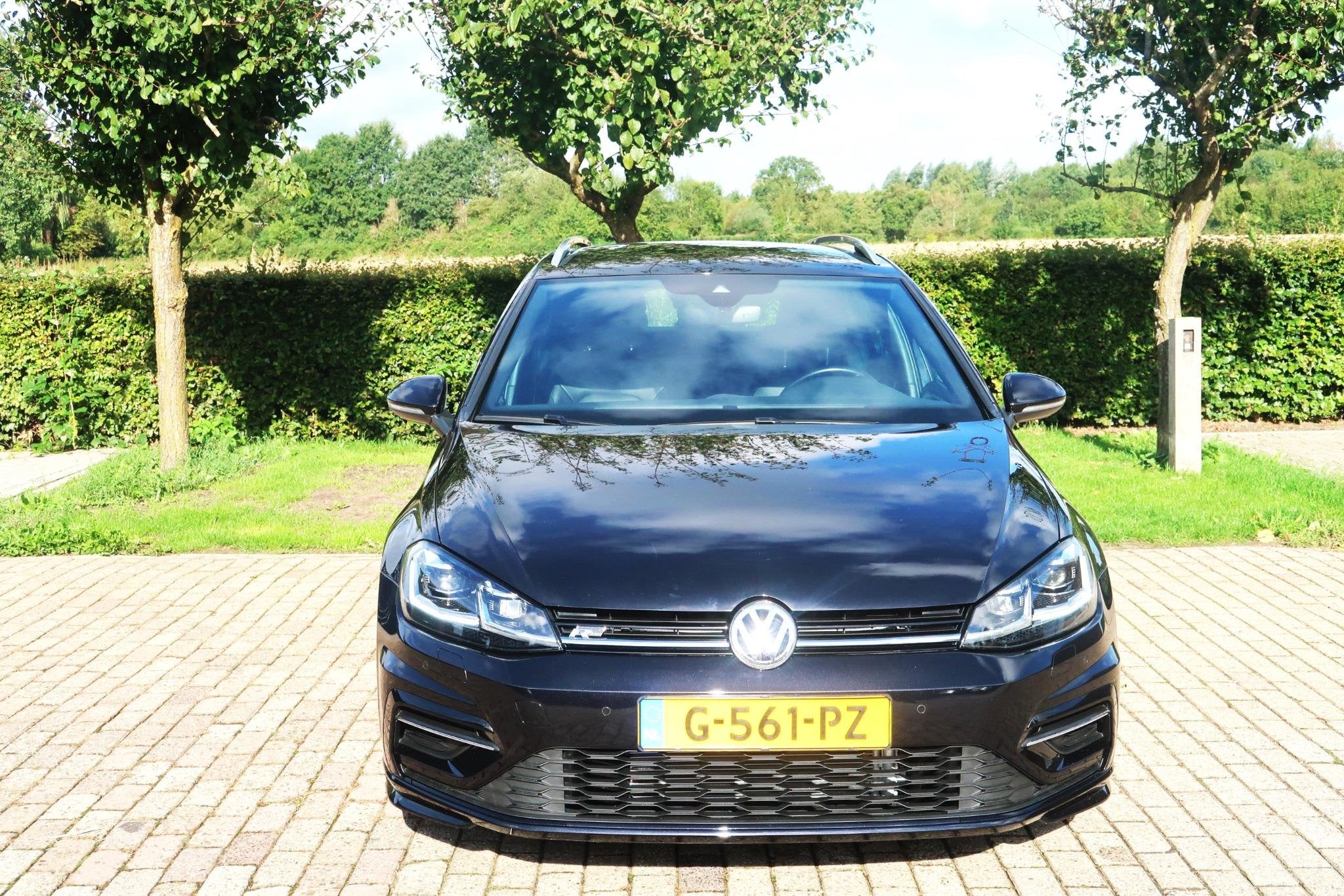 Volkswagen Golf Variant 1.5 TSI Highline Business R, Auto's, Dealer onderhouden, 4 cilinders, 150 pk, Zwart