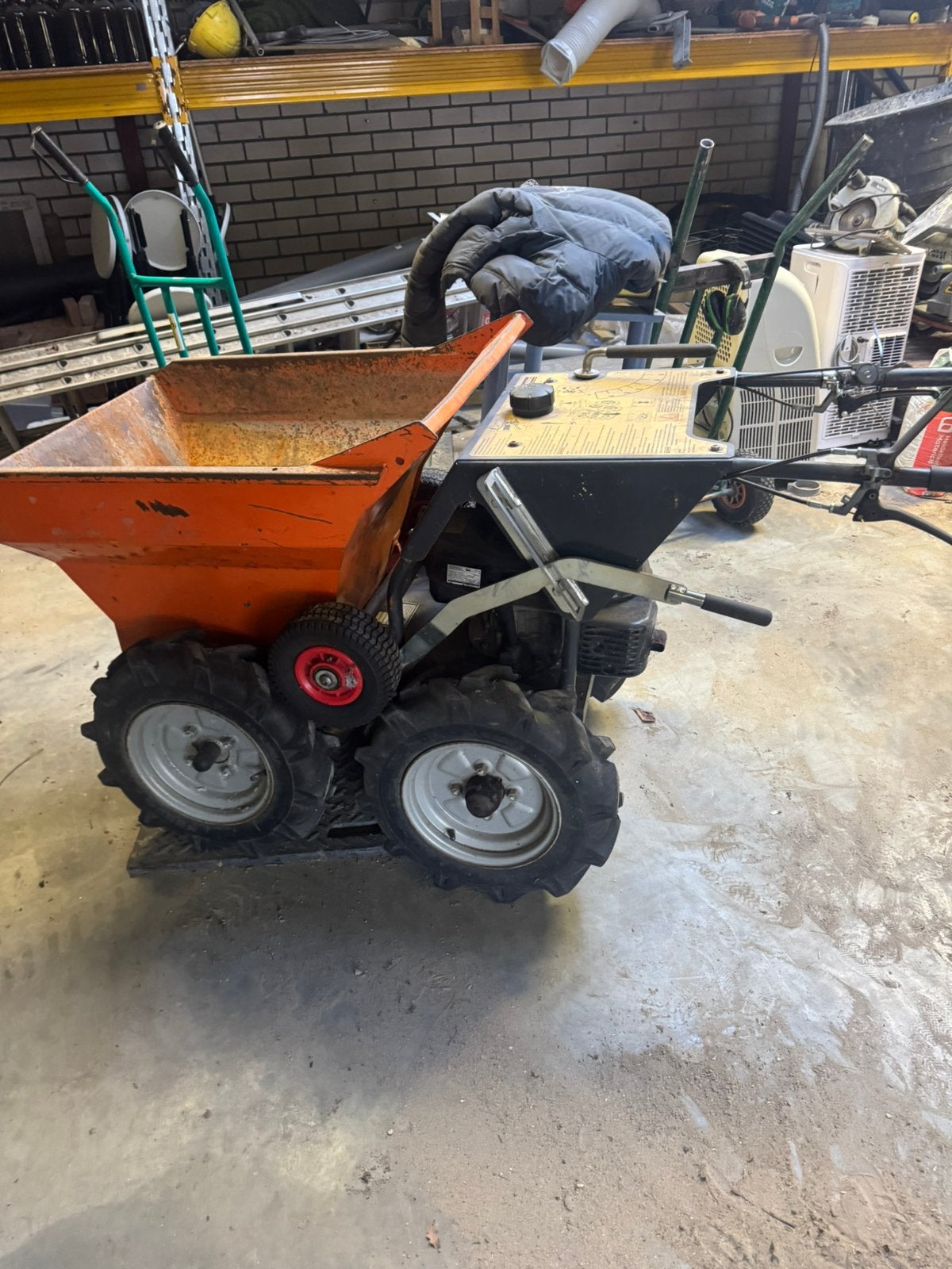 Kruiwagen benzine, Ophalen, Gebruikt