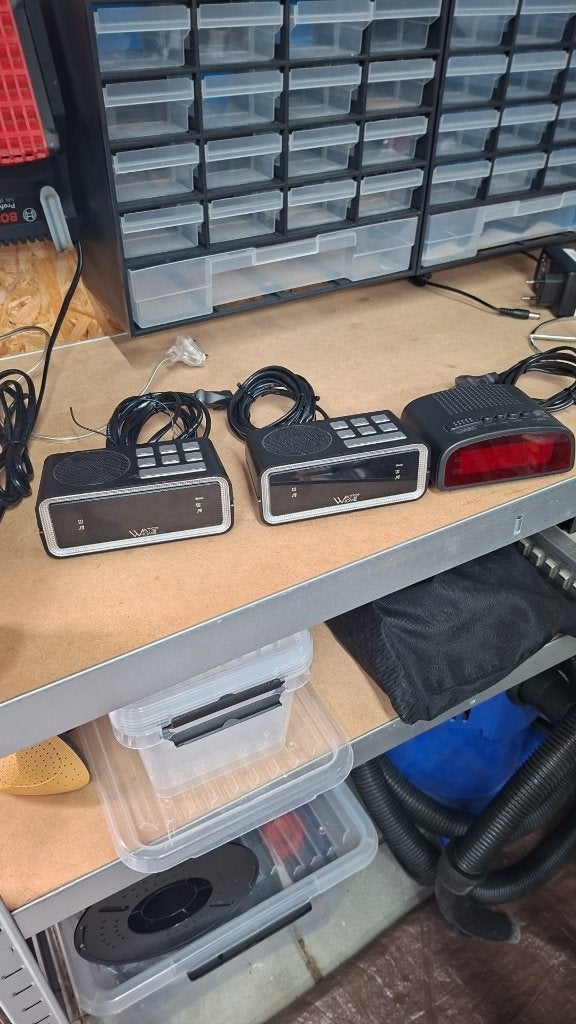 Wekkerradio,s, Ophalen of Verzenden, Zo goed als nieuw, Digitaal, Wekker of Tafelklok